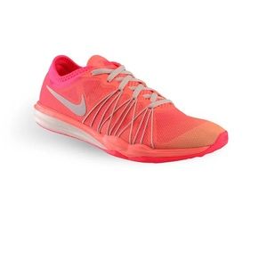 Nike Dual Fusion TR HIT Running Shoe